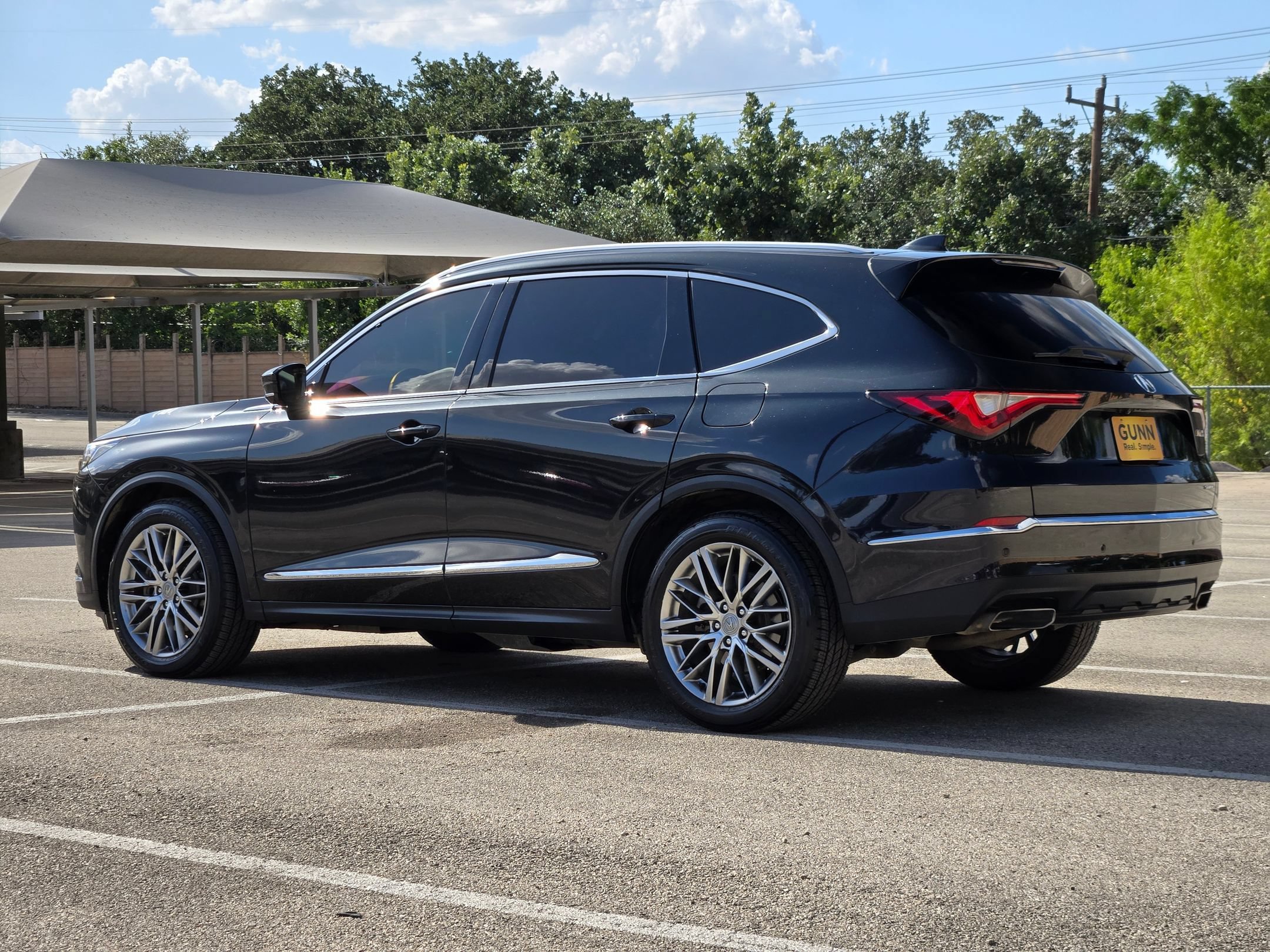 Certified 2022 Acura MDX w/ Advance Package AWD/4WD image 5
