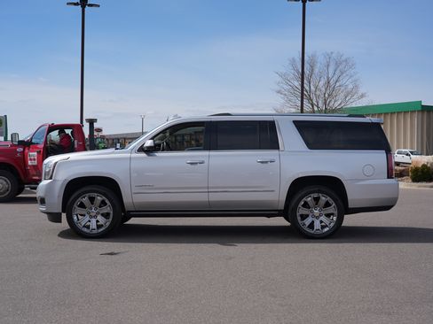 Used 2017 GMC Yukon XL Denali w/ Open Road Package image 6