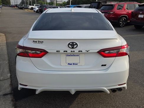 Used 2021 Toyota Camry SE FWD image 11