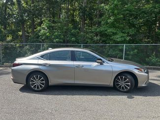 Used 2019 Lexus ES 350 image 1