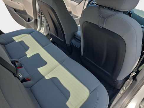 Used 2018 Hyundai Elantra SEL FWD image 11
