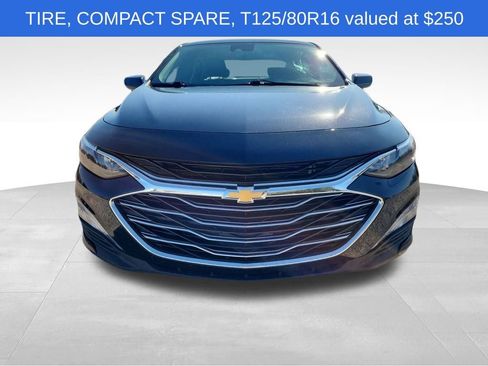 Used 2024 Chevrolet Malibu LT image 2