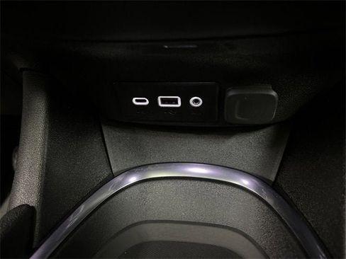 Used 2024 Chevrolet Malibu LT image 35