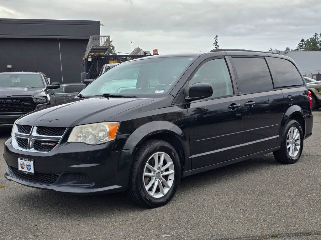 Used 2014 Dodge Grand Caravan SXT w/ Rear Park Assist Package FWD image 4