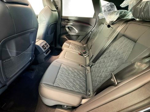 New 2025 Audi SQ5 Premium Plus image 18