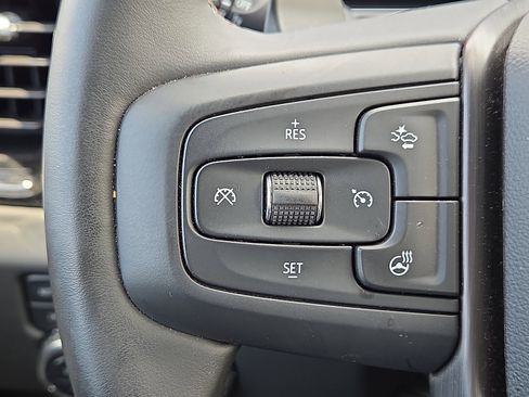 Used 2025 GMC Sierra 1500 AT4 image 21