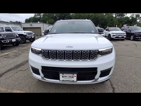 Certified 2023 Jeep Grand Cherokee L Summit AWD/4WD image 3