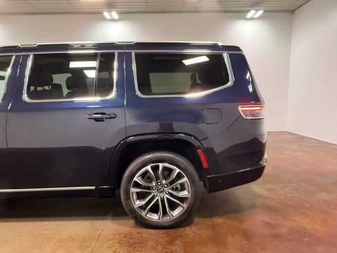 Used 2024 Jeep Grand Wagoneer Series III w/ Rear Seat Video Group 1 AWD/4WD image 36