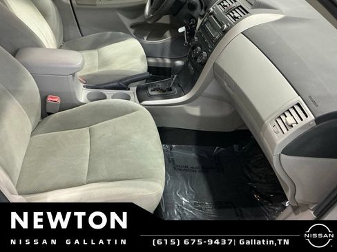 Used 2013 Toyota Corolla L FWD image 8