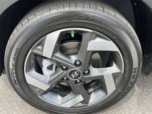 New 2026 Hyundai Venue SEL image 5