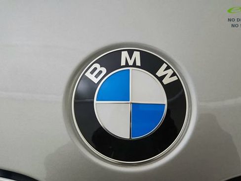 Used 2025 BMW X1 xDrive28i AWD/4WD image 16