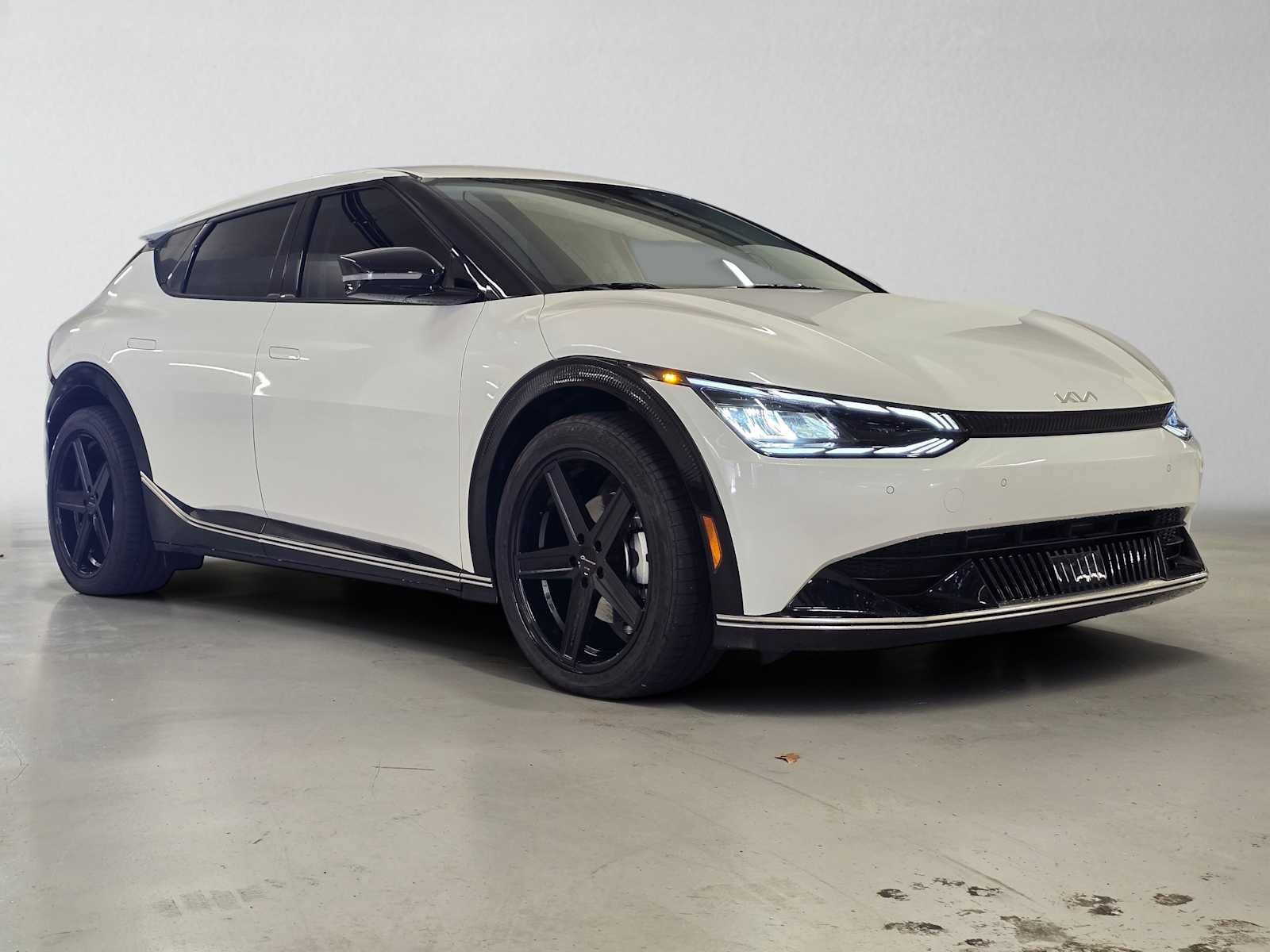 Used 2023 Kia EV6 Wind AWD/4WD image 7