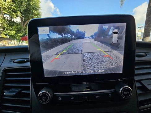 Used 2020 Ford Transit 150 XLT image 11