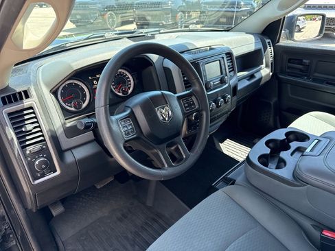 Used 2018 RAM 1500 Express w/ Express Value Package AWD/4WD image 2