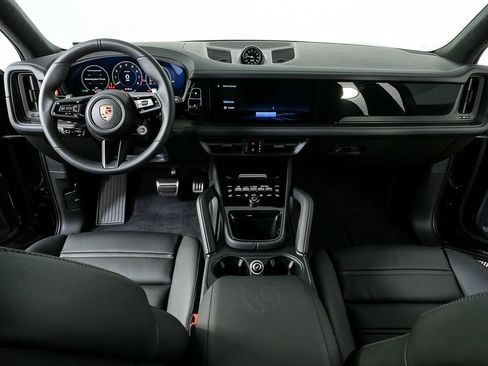 New 2026 Porsche Cayenne GTS image 21
