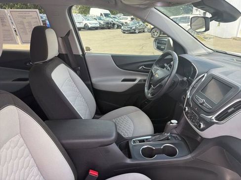Used 2020 Chevrolet Equinox LT AWD/4WD image 17