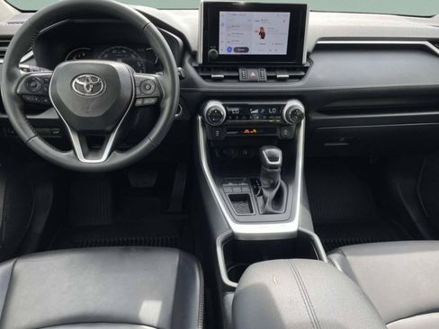 Used 2023 Toyota RAV4 XLE Premium FWD image 10