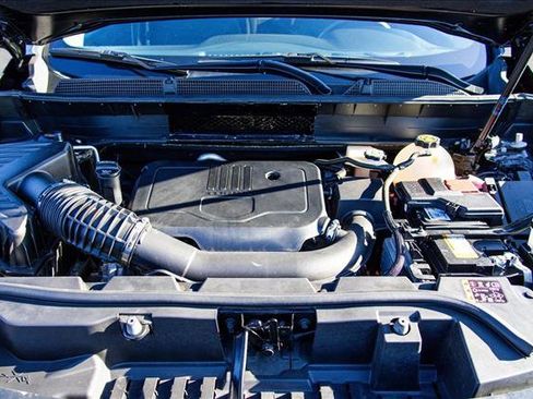 Used 2023 GMC Acadia SLE w/ Driver Convenience Package image 26