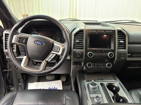 Used 2021 Ford Expedition Max XLT image 20