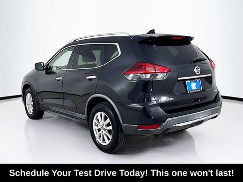 Used 2018 Nissan Rogue SV AWD/4WD image 5