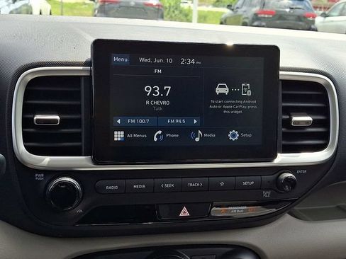 Certified 2023 Hyundai Venue SEL FWD image 17