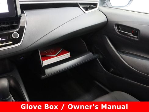 Used 2025 Toyota Corolla LE image 20