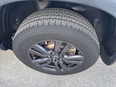 Used 2020 Honda Ridgeline Sport image 7