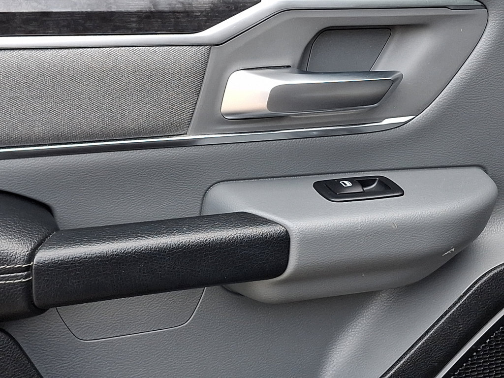 Used 2019 RAM 1500 Big Horn AWD/4WD image 19