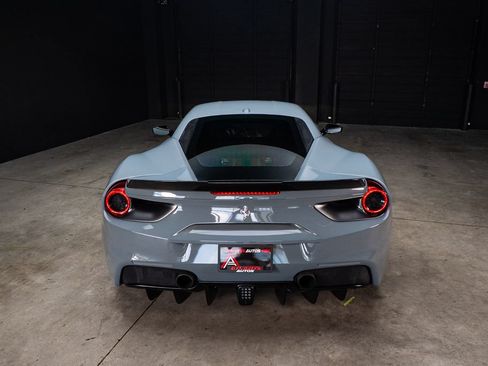 Used 2016 Ferrari 488 GTB RWD image 26