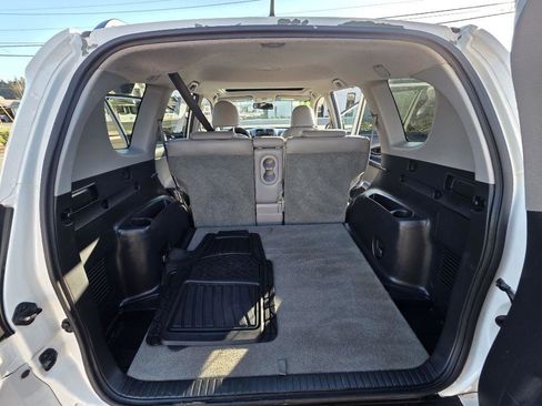 Used 2011 Toyota RAV4 Limited w/ Limited Extra Value Pkg image 17