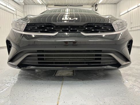 Used 2024 Kia Forte LX FWD image 11