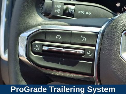 Used 2024 GMC Canyon Elevation w/ Convenience Package AWD/4WD image 7