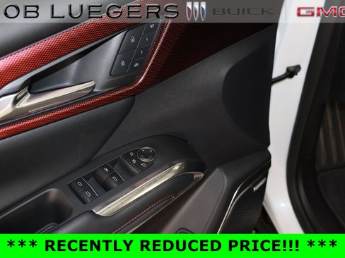 Certified 2024 Chevrolet Traverse RS image 8