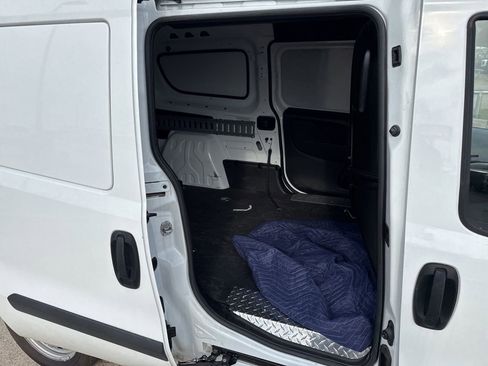 Used 2022 RAM ProMaster City Tradesman image 13