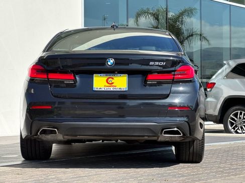 Used 2021 BMW 530i w/ Convenience Package image 4