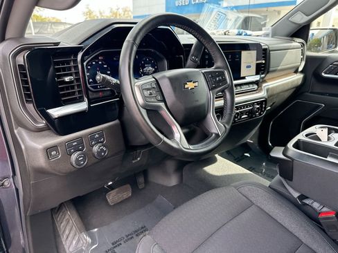 Used 2024 Chevrolet Silverado 1500 LT image 10
