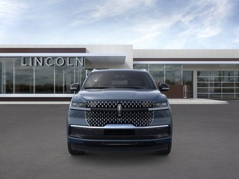 New 2026 Lincoln Navigator L Reserve AWD/4WD image 7