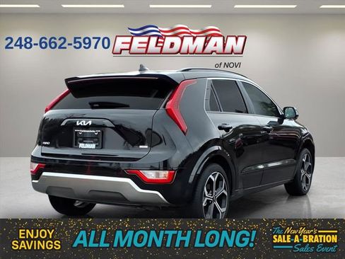 Used 2024 Kia Niro EX Touring image 6