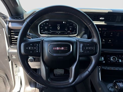 Used 2023 GMC Sierra 1500 AT4 w/ AT4 Preferred Package AWD/4WD image 10