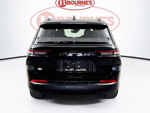 Used 2023 Jeep Grand Cherokee L Laredo AWD/4WD image 9