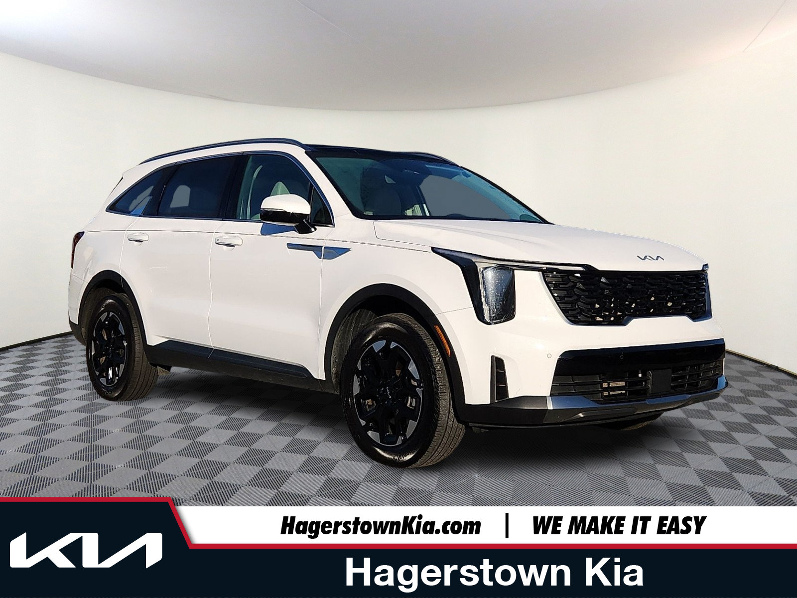 Certified 2025 Kia Sorento S w/ Panoramic Sunroof Package AWD/4WD image 1