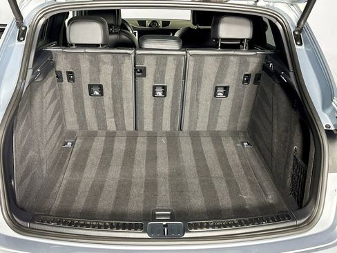 Used 2023 Porsche Macan image 22