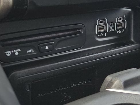 Used 2019 RAM 1500 Laramie image 28