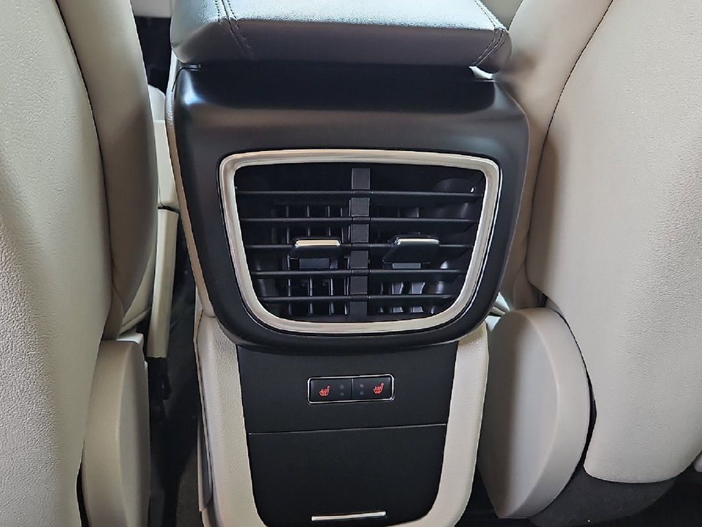 Used 2020 Lincoln Nautilus Reserve w/ Equipment Group 201A FWD image 18