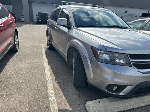 Used 2018 Dodge Journey GT w/ Driver Convenience Group image 3