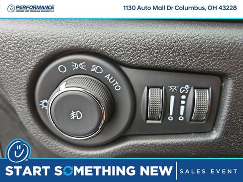 New 2026 Chrysler Pacifica Pinnacle w/ Trailer Tow Group image 34