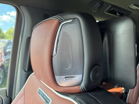 Used 2023 GMC Yukon Denali Ultimate w/ LPO, Floor Liner Package AWD/4WD image 32