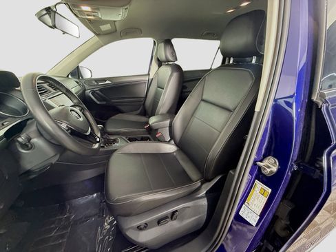 Used 2021 Volkswagen Tiguan SE FWD image 22