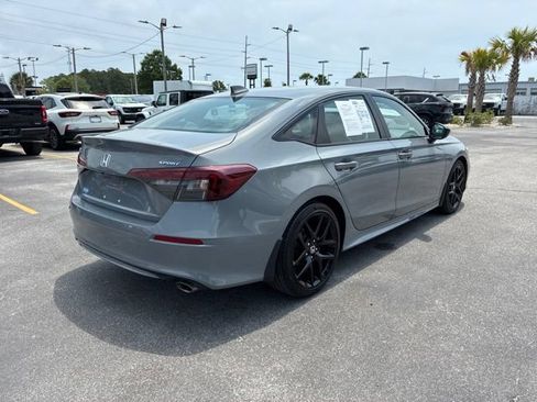 Used 2025 Honda Civic Sport image 3