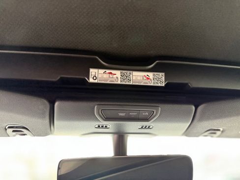 Used 2022 Jeep Wrangler Unlimited Rubicon w/ Steel Bumper Group image 14